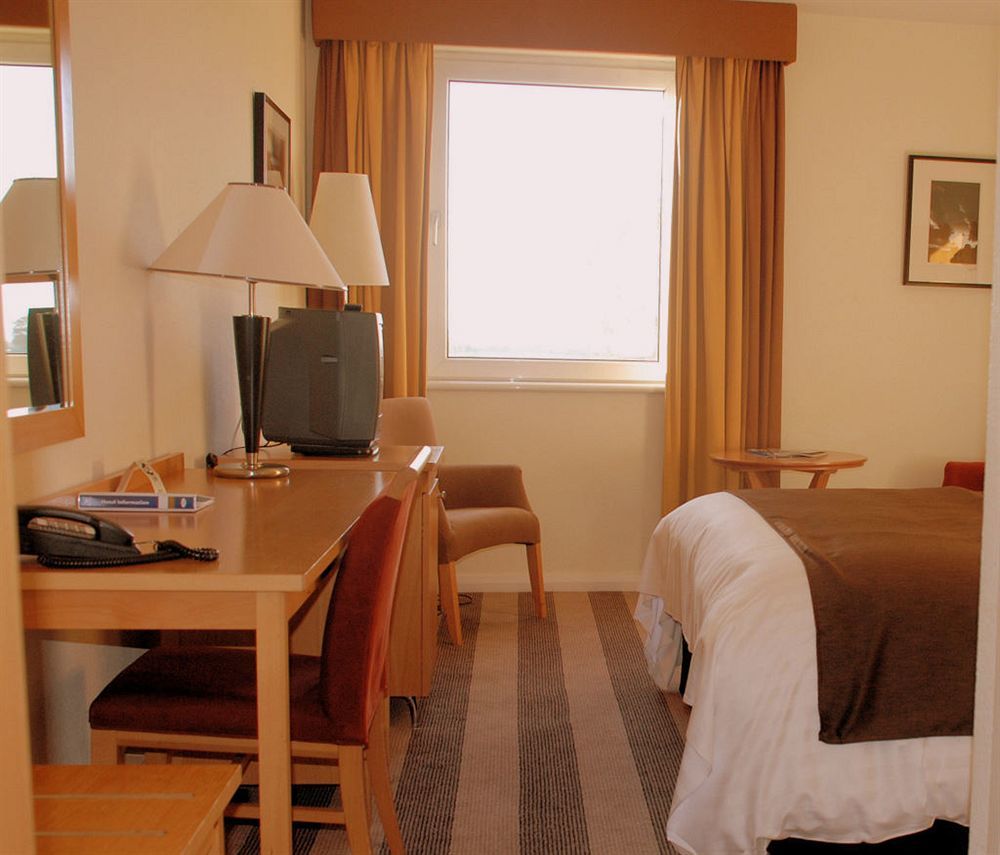 Hotel Maldron Belfast International Airport Aldergrove