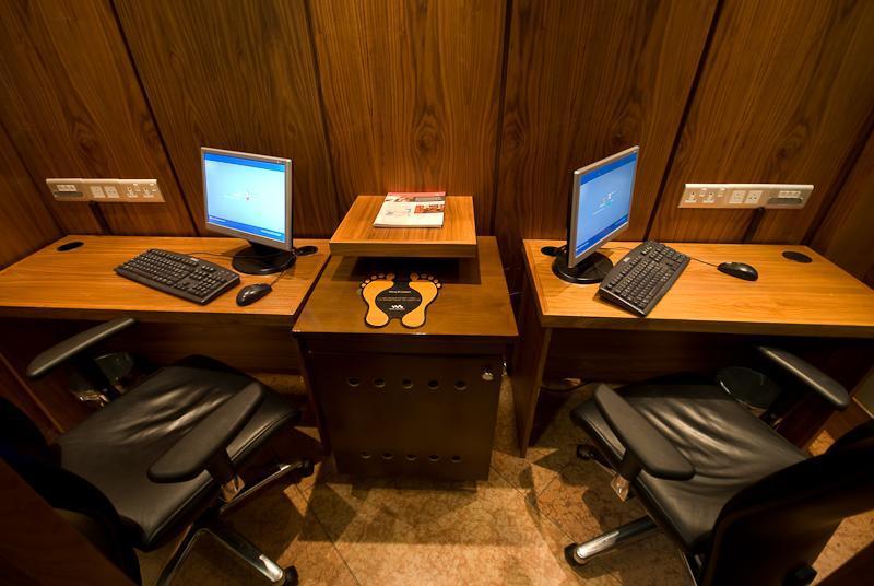 Maldron Belfast International Airport Hotel 4*