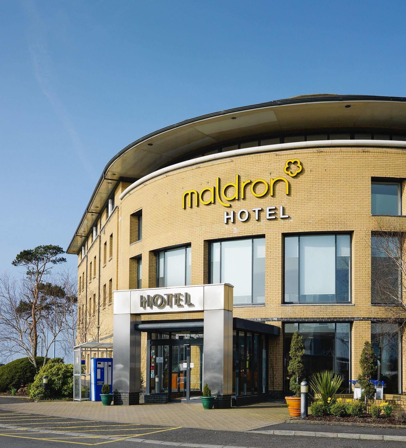 Hotel Maldron Belfast International Airport 4*